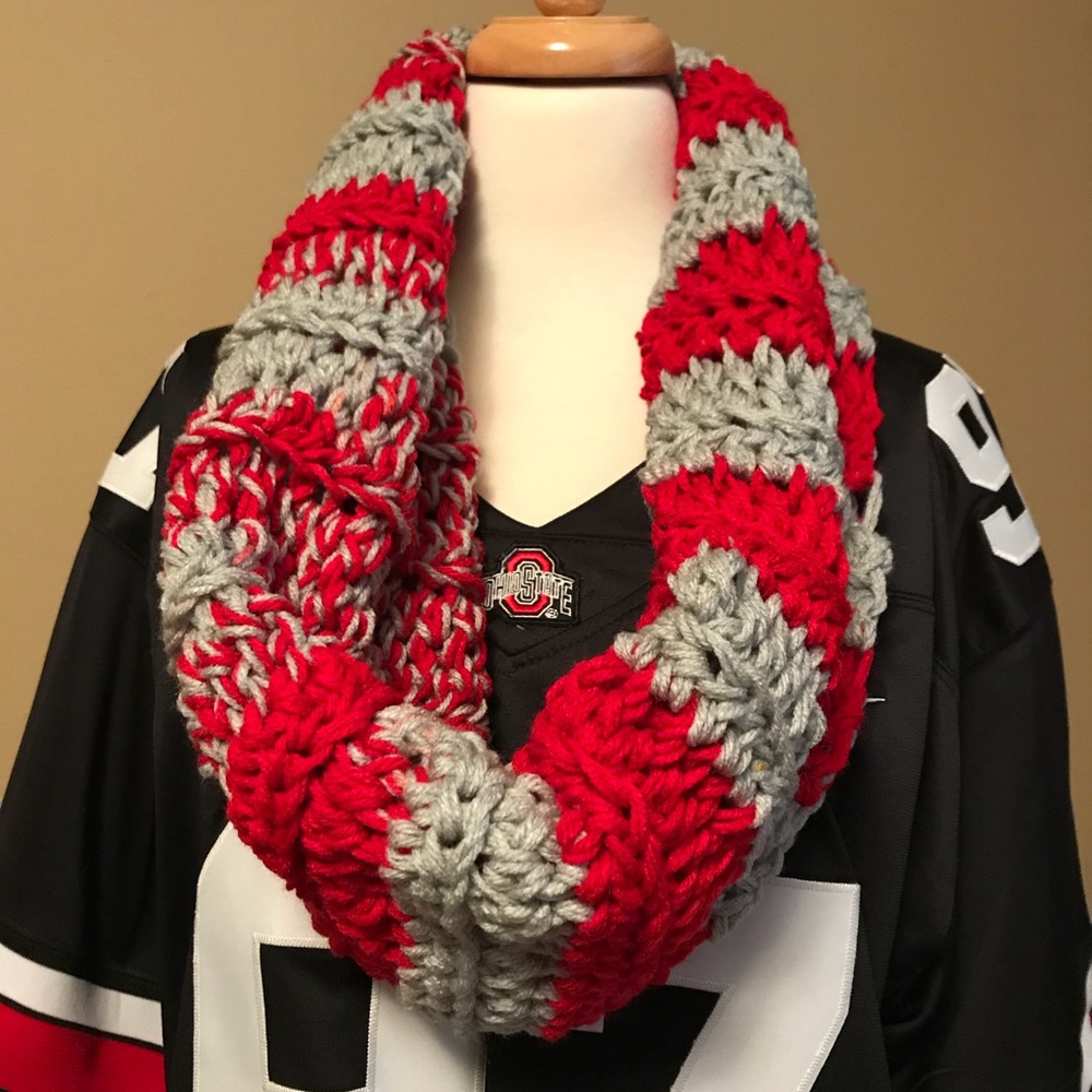 🆕Large Red/ Grey Infinity Scarf